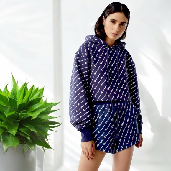 Champion Women's Reverse Weave All Over Print Cropped Hoodie Boxy Fit - Picture 7 of 16